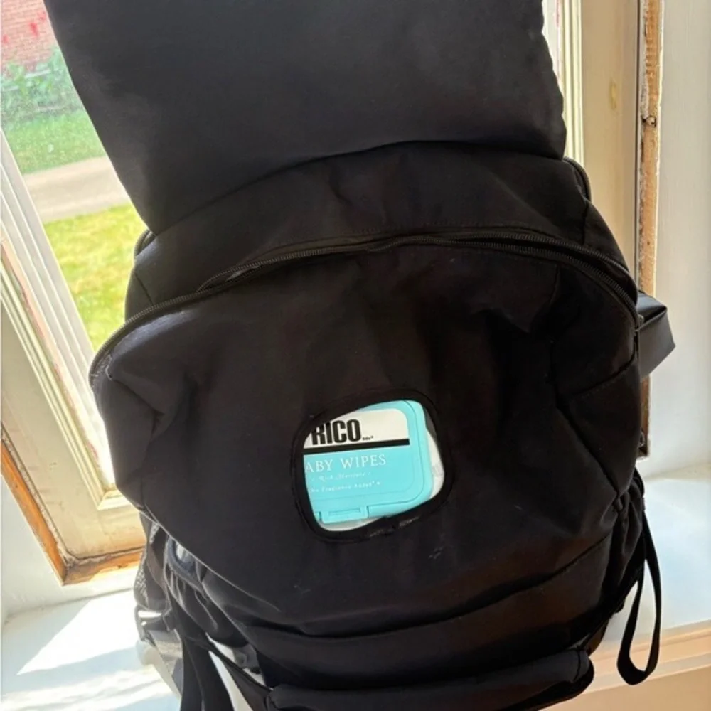 BEIS Original Ultimate Diaper Bag - Picture 5 of 8